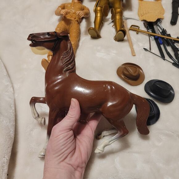 60s Louis Marx Geronimo, Sir Gordon Knight,Odin Viking Figures & Accessories Lot - Picture 2 of 16